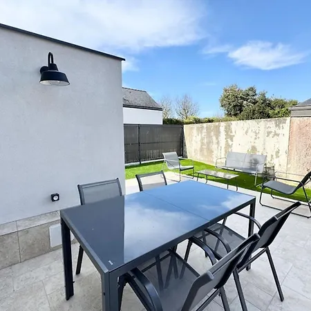 Holiday home Maison De Standing - 50m Des Plages - Jacuzzi Ploemeur